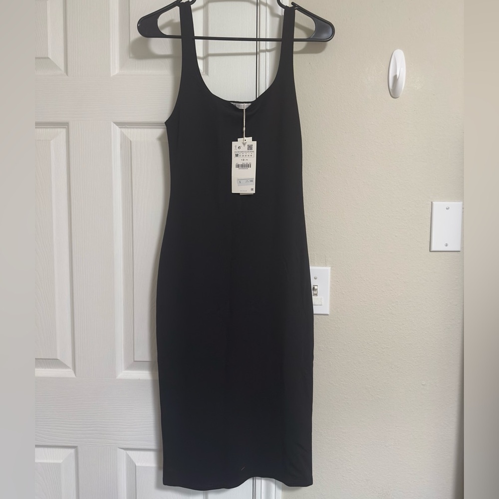 Elegant Black Sleeveless Dress